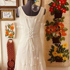 Breathtaking Vintage 90s Cottage-core dress